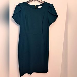 Short-sleeved Hunter Green Dress